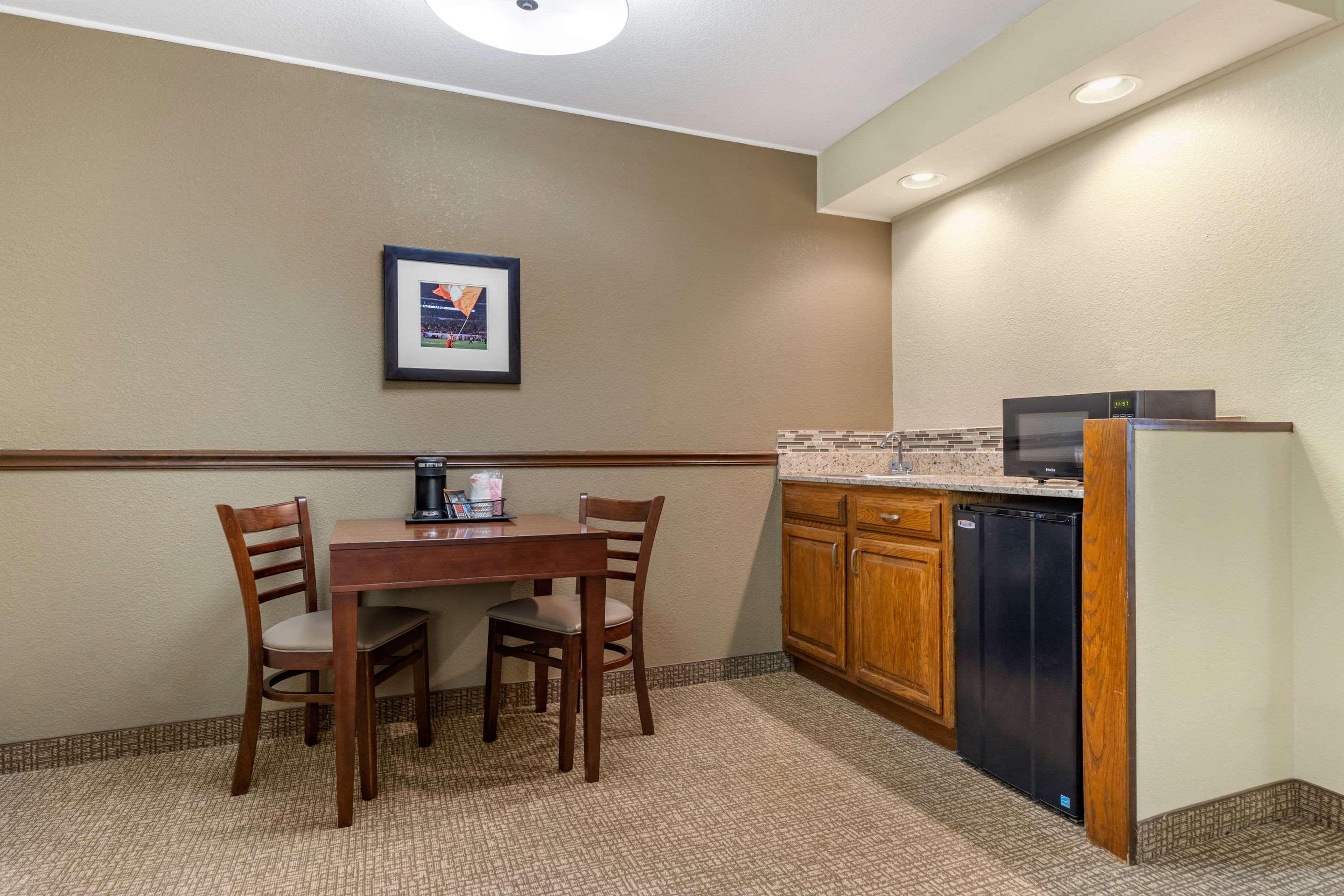 Comfort Inn & Suites Clemson - University Area Extérieur photo