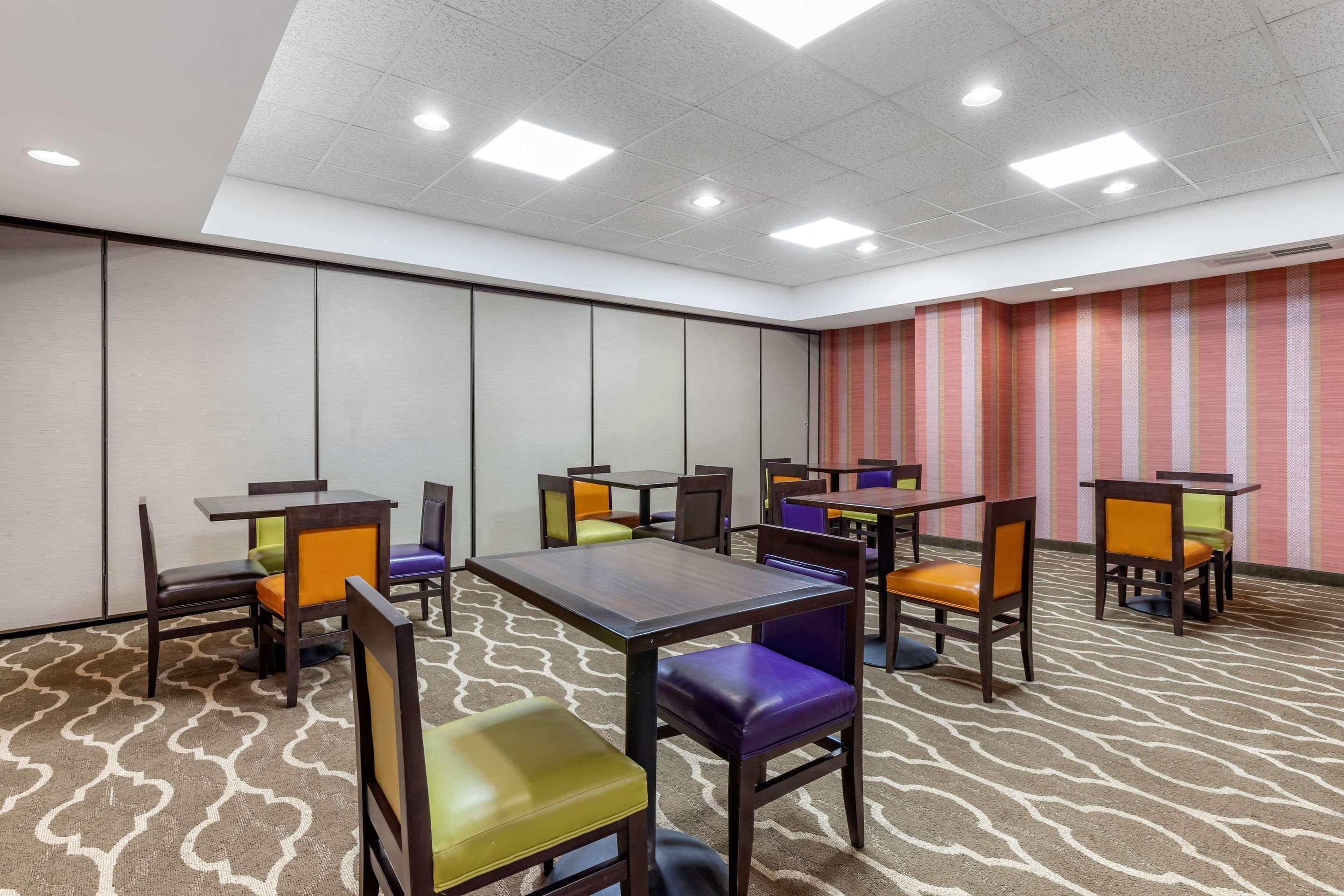 Comfort Inn & Suites Clemson - University Area Extérieur photo
