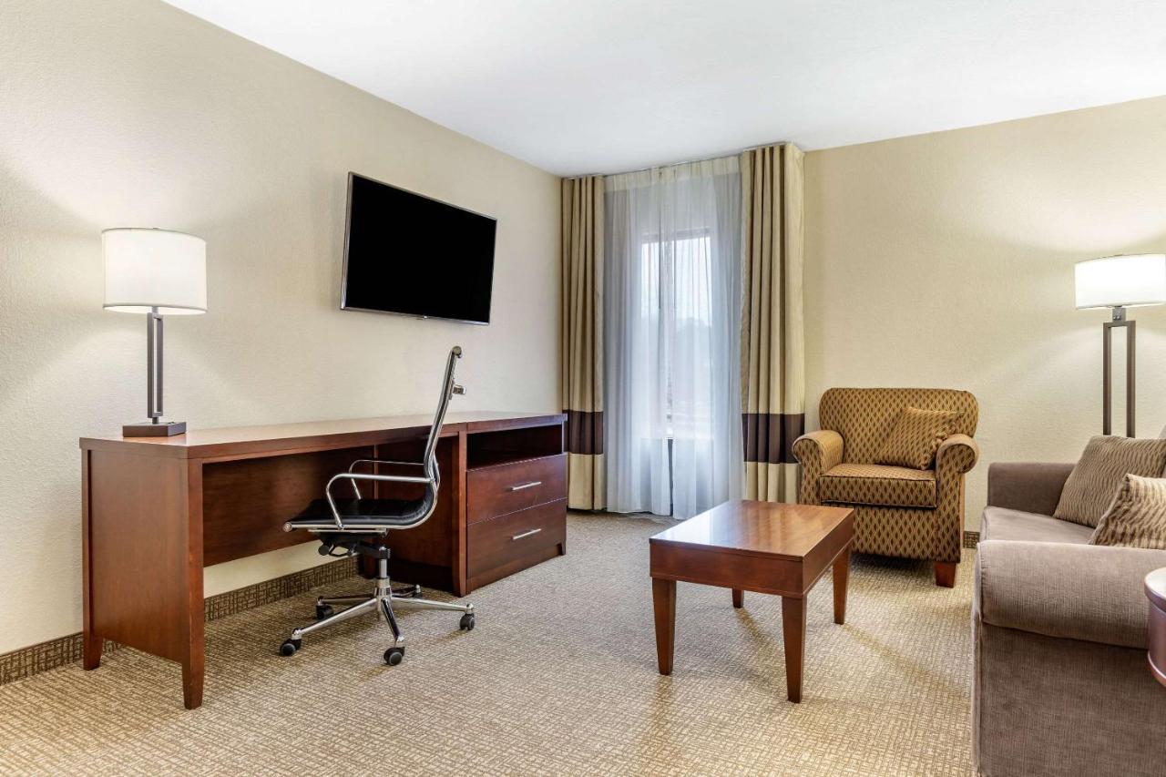 Comfort Inn & Suites Clemson - University Area Extérieur photo