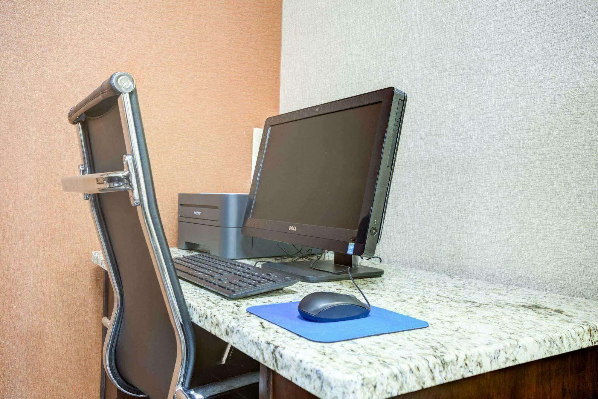 Comfort Inn & Suites Clemson - University Area Extérieur photo